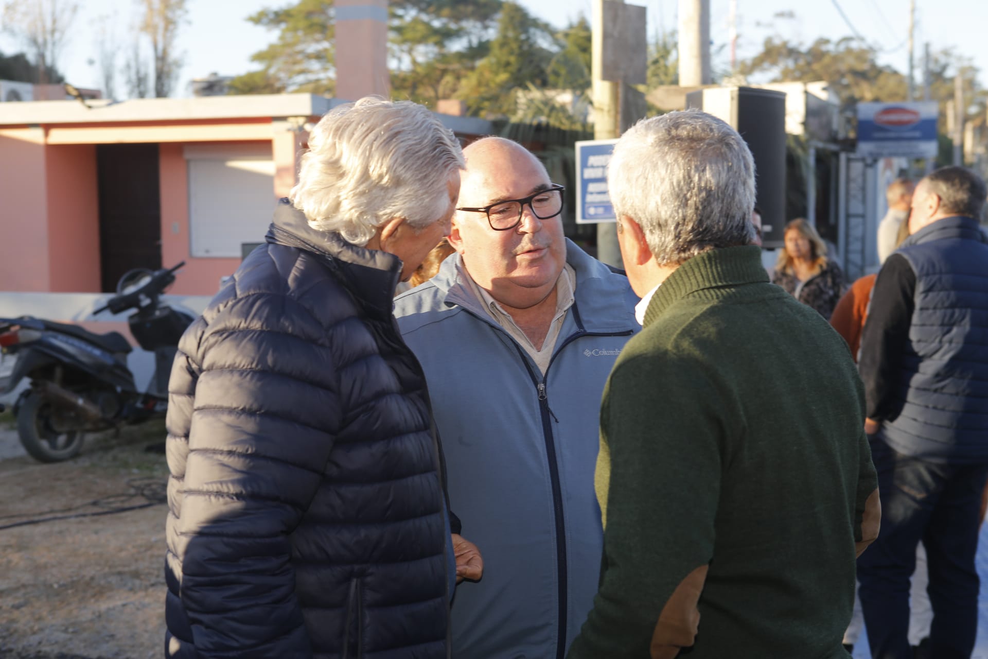 Luis Edauardo Y Abella 