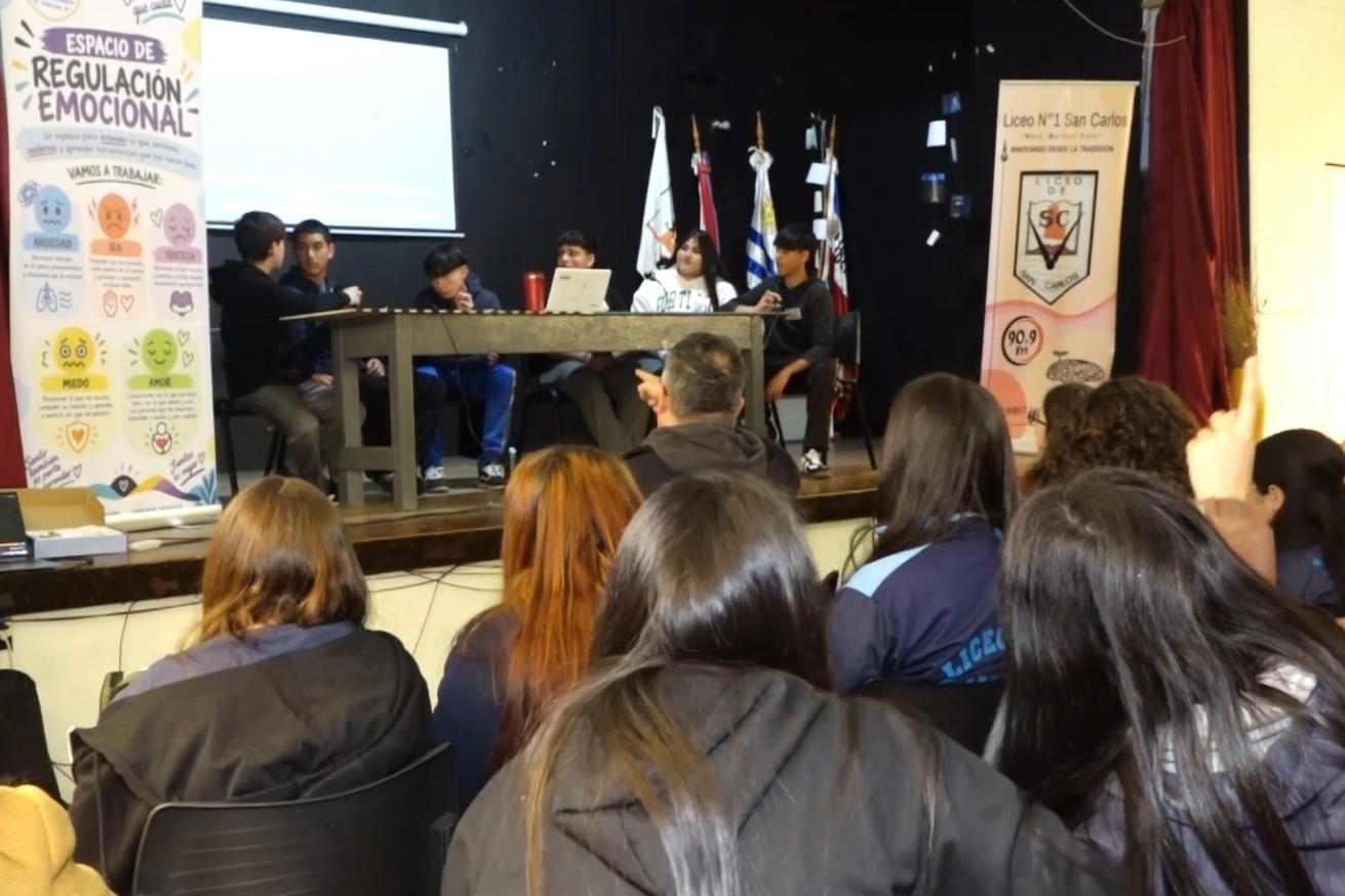 Liceo de San Carlos fue sede de la Primera Jornada de Salud Mental, Adolescencias y Juventudes