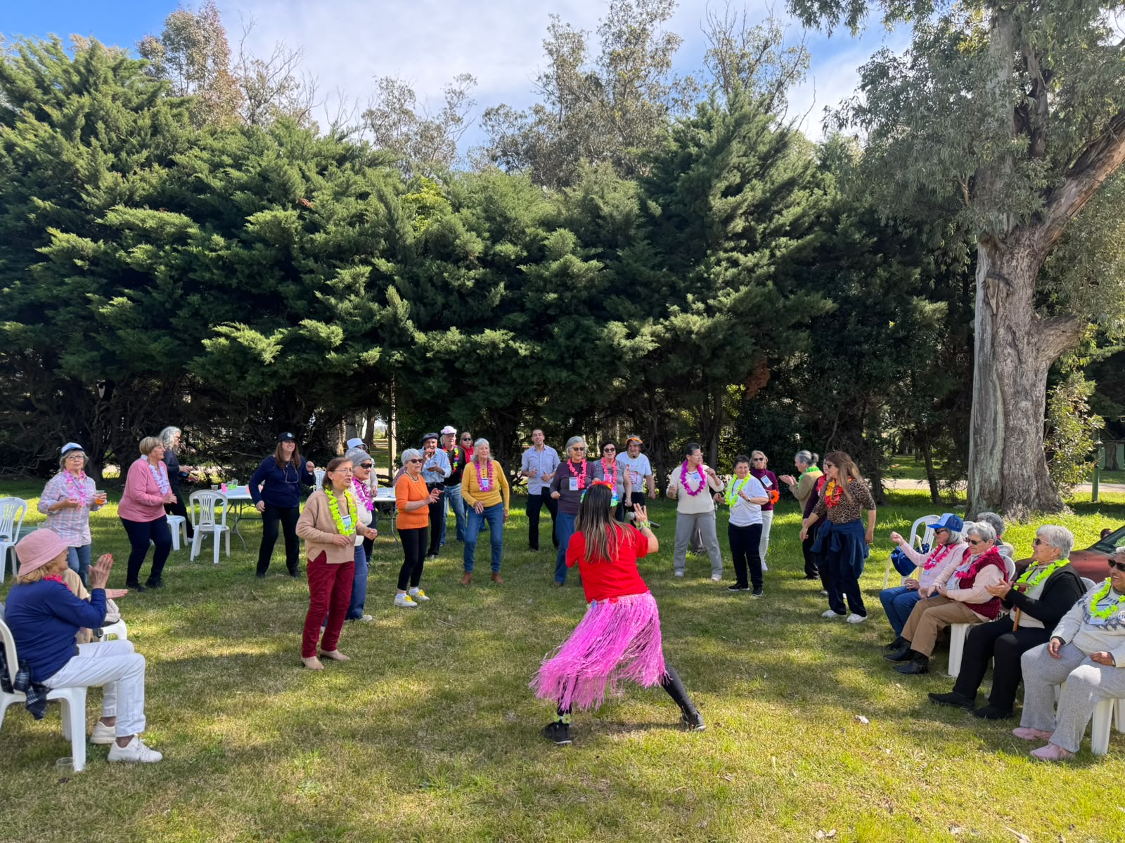 Abuelos del departamento participaron en actividades recreativas